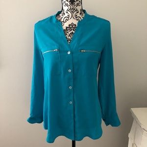Blue long sleeved blouse (3 for 10$)
